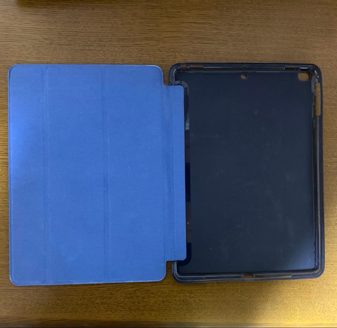 iPad 第6世代　32GB シルバー＋ペン＋ケース