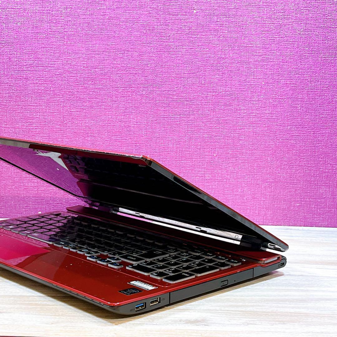 NEC赤✨美品✨すぐ使えるノートパソコン✨メモリ8G✨カメラ付✨初心者に✨大容量