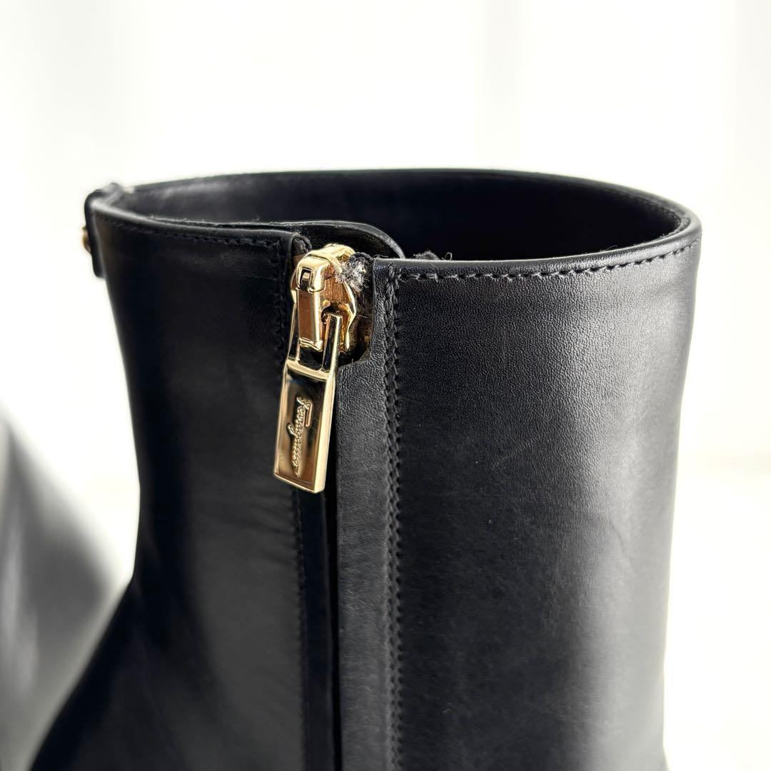 フェラガモ 7 24.0 ブーツ サイドジップ ガンチーニ レザー ブラック