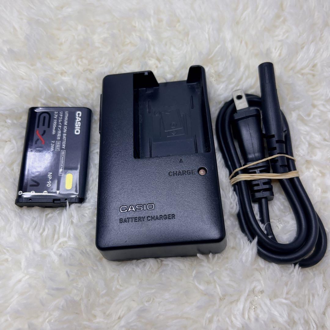 【美品】CASIO EXILIM EX-FH100 デジタルカメラ
