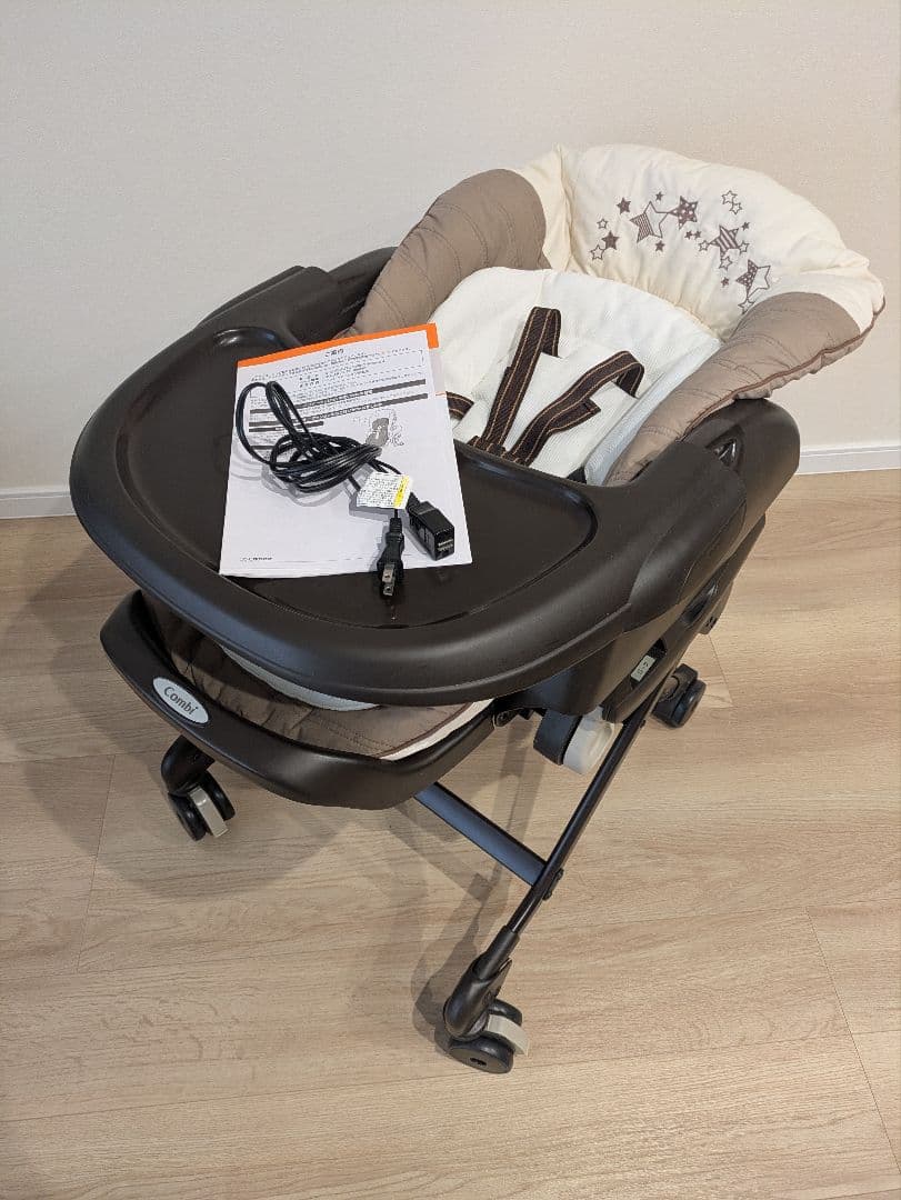 Combi　ハイローチェア　ネムリラAT