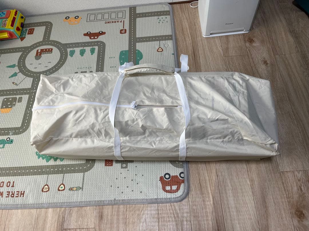 アップリカココネルエアーAB[ベビーベッド 折り畳み 持ち運び プレイヤード]