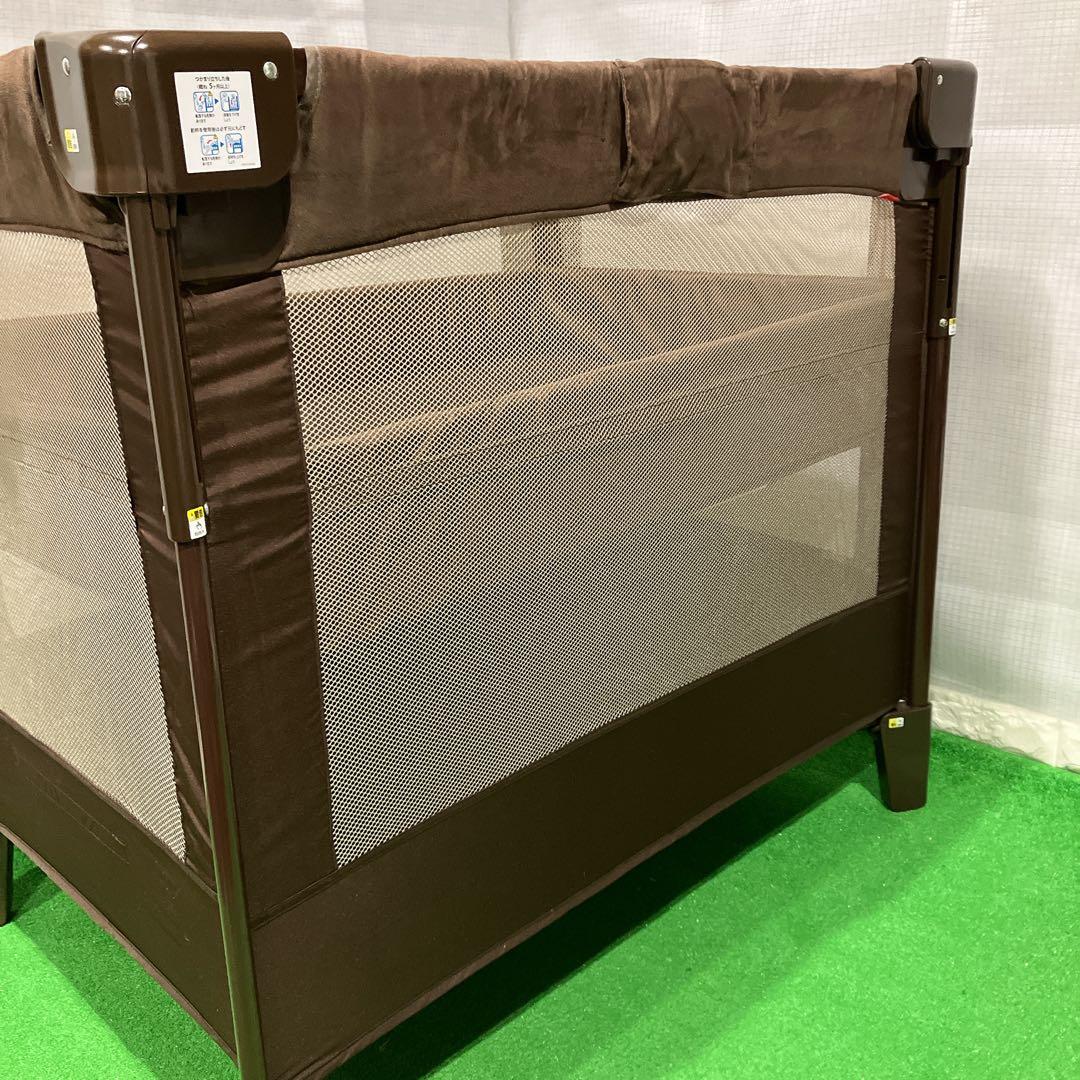 超美品 Aprica ココネルエアープラス ベビーベッド ブラウン 洗えるマット
