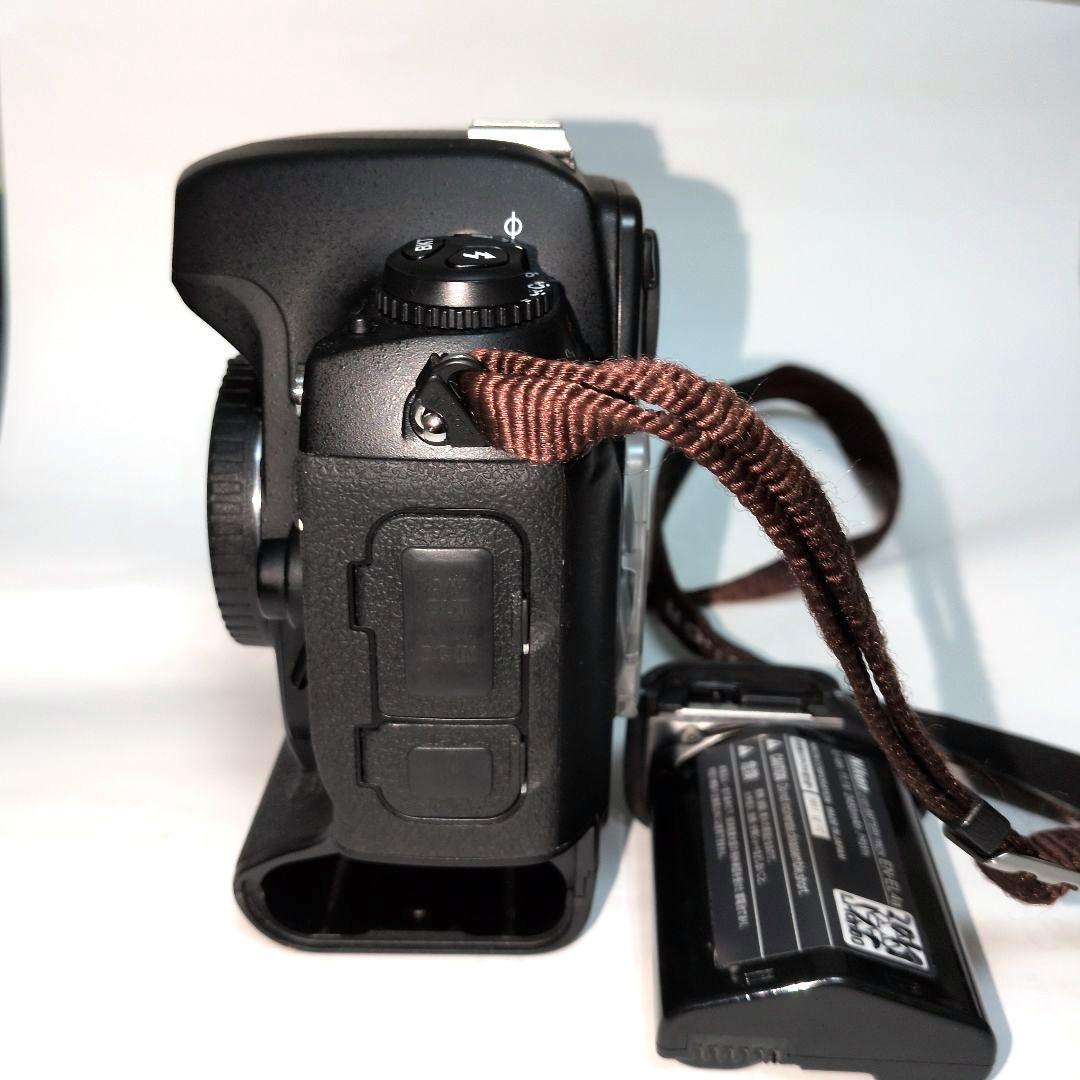 ニコンＤ２ＸＳ ボディ（純正バッテリー・バッテリーチャージャー）