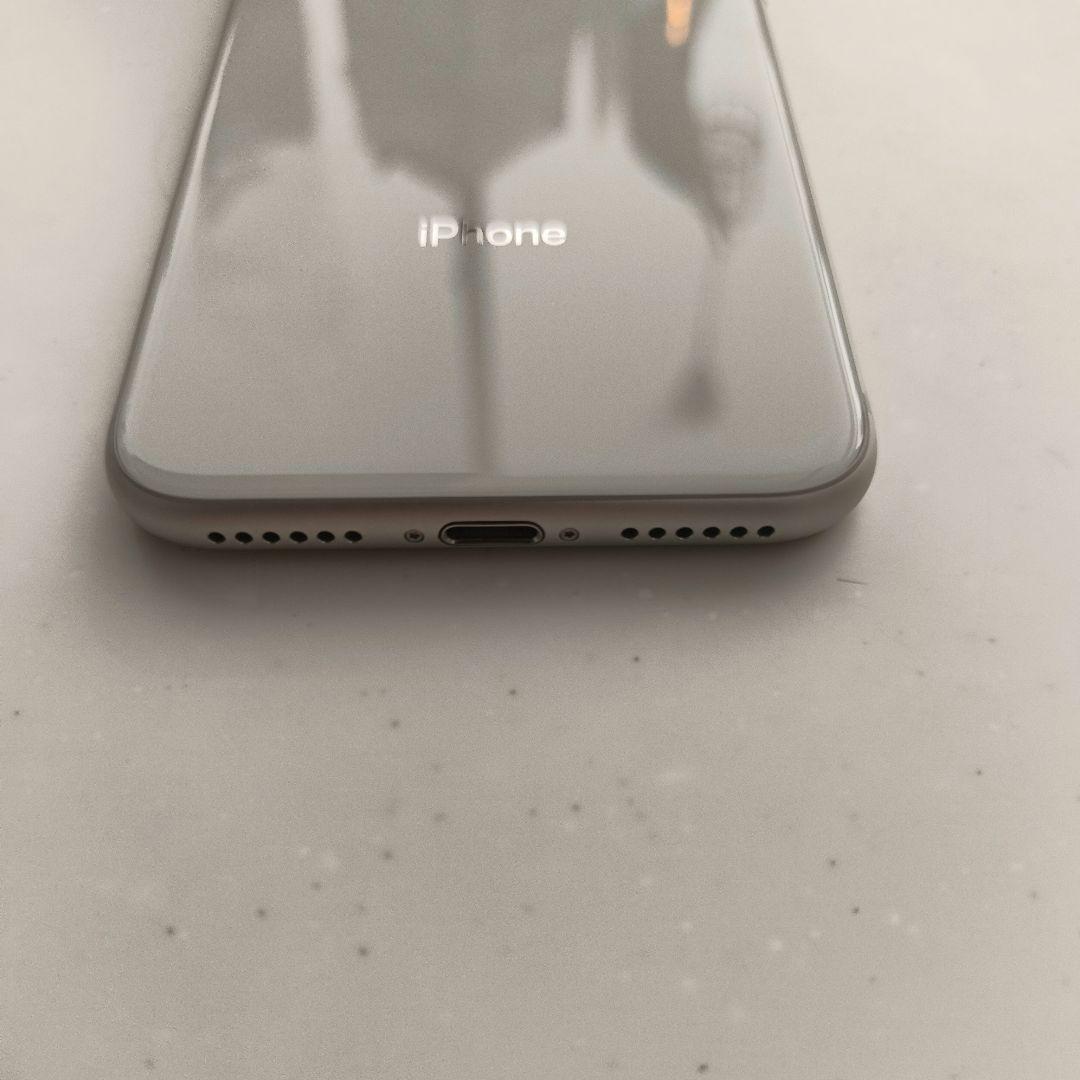【美品】Apple iPhone 8 64GB 本体 SIMロックあり