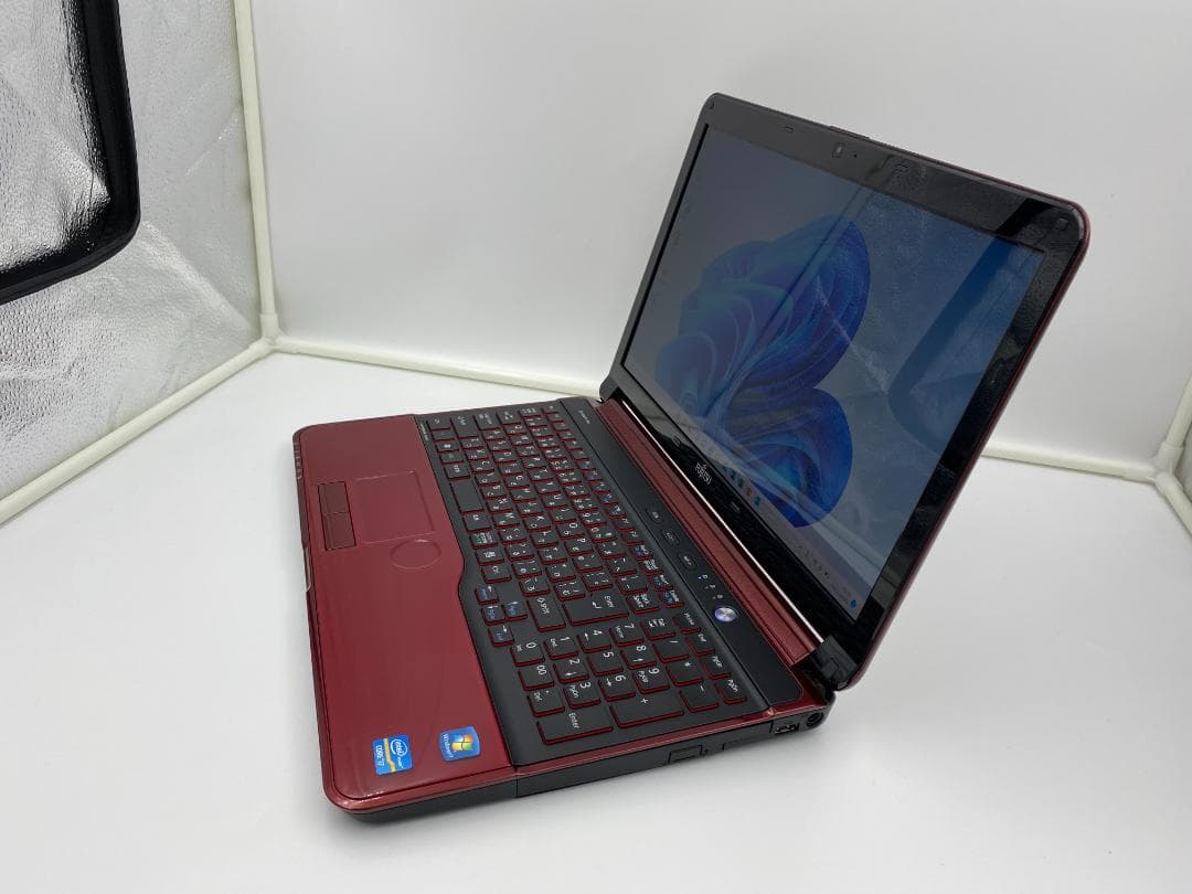 ノートパソコン core i7 windows11オフィス付き AH56/GR