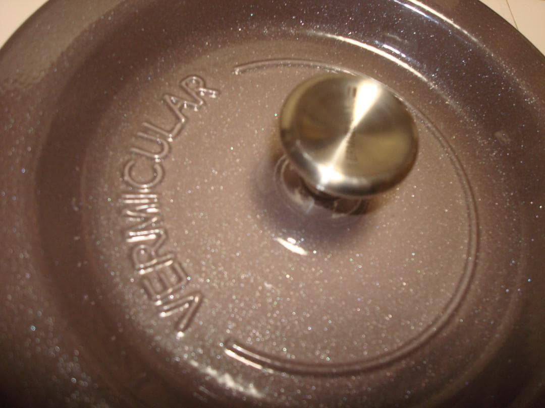 未使用、Vermicular 鋳鉄製 両手鍋 22cm レシピブック付き