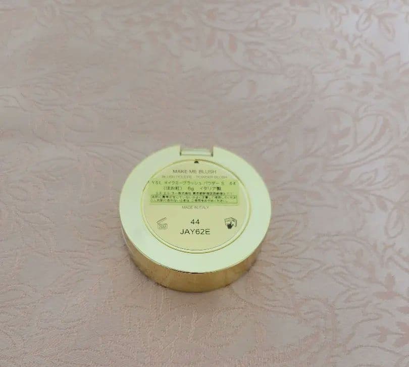 YSL パウダーチーク ピンク 44