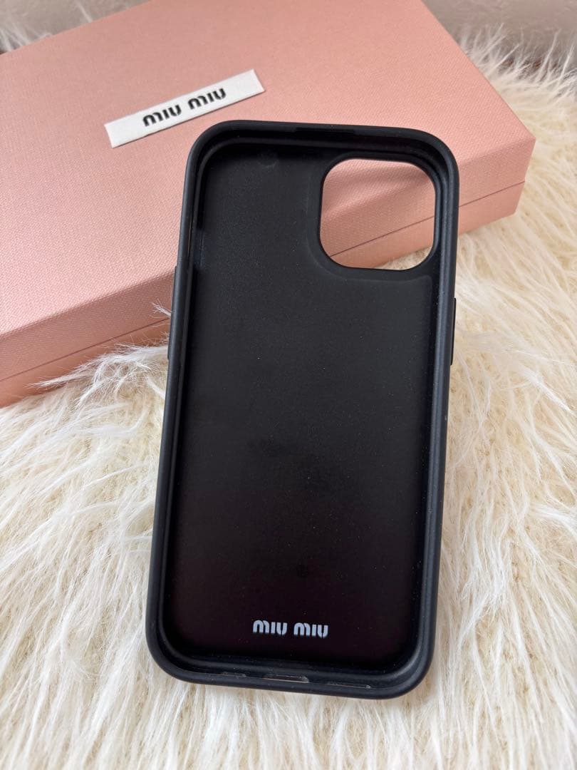 正規品　MIU MIU iPhone15 ケース