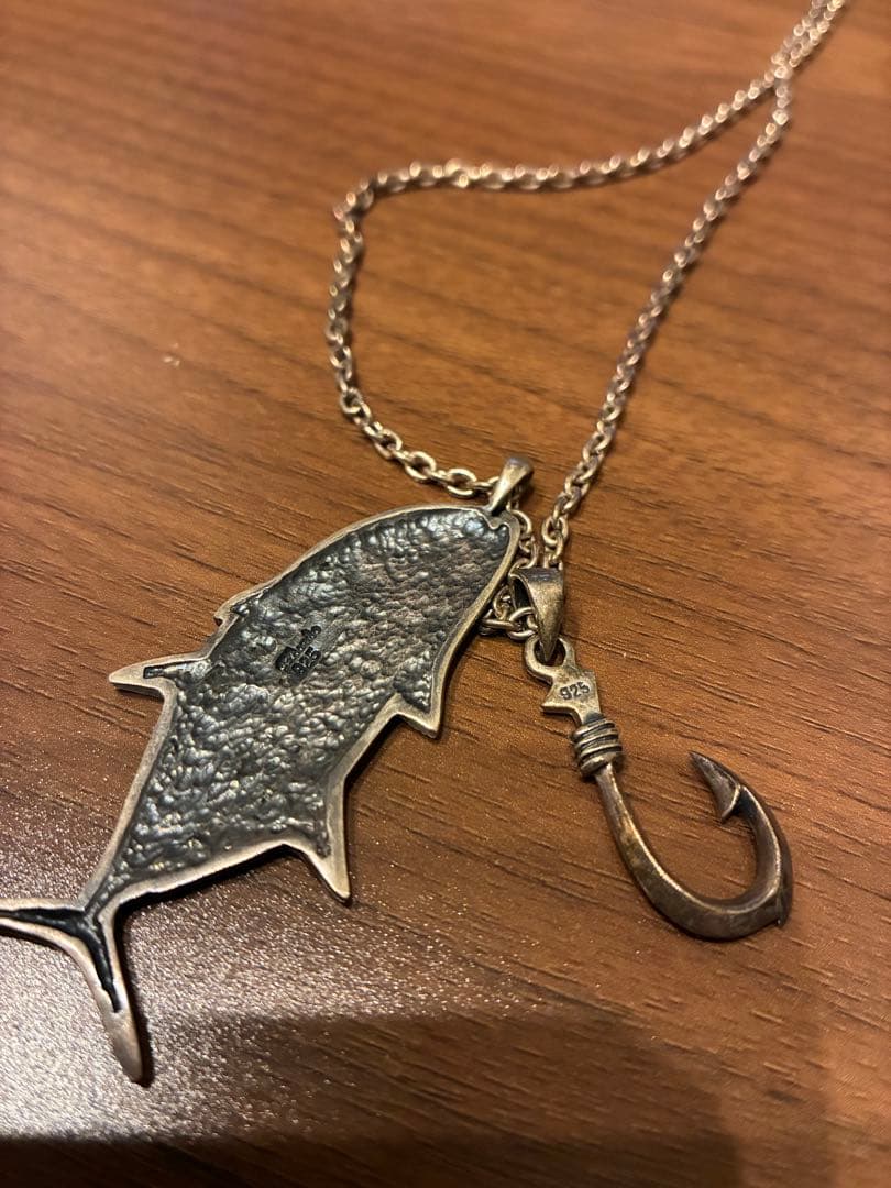 エルドラドネックレス　ロウニンアジ&釣り針