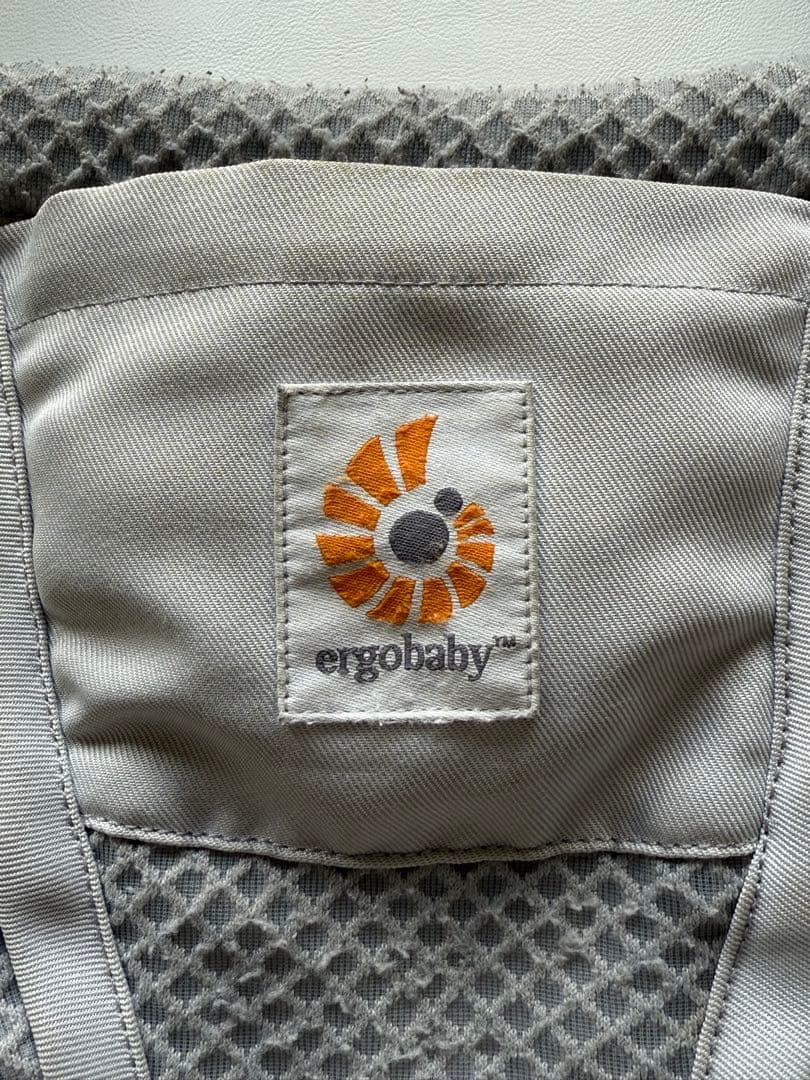 ergobaby ヒップシート グレー