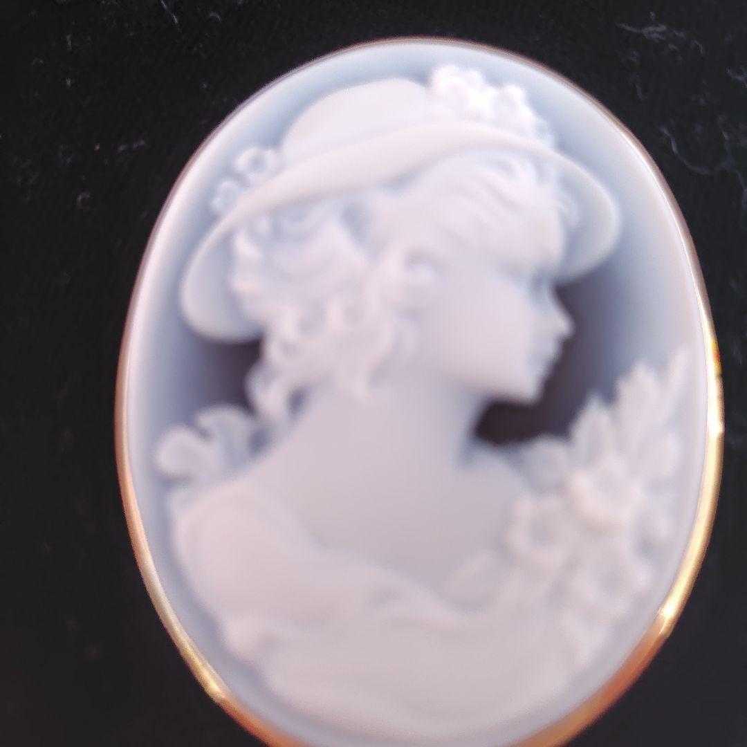 高級カメオk18ブローチ作家刻印付き