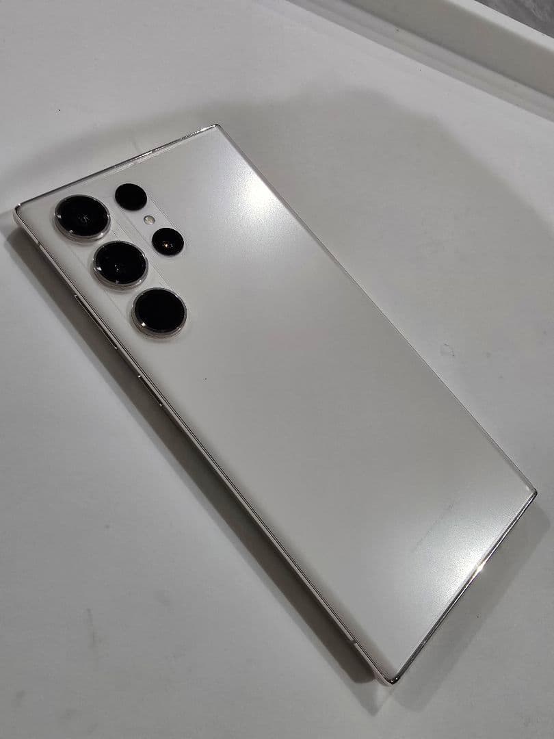 Galaxy S23 Ultra 256GB SIMフリー クリーム 美品