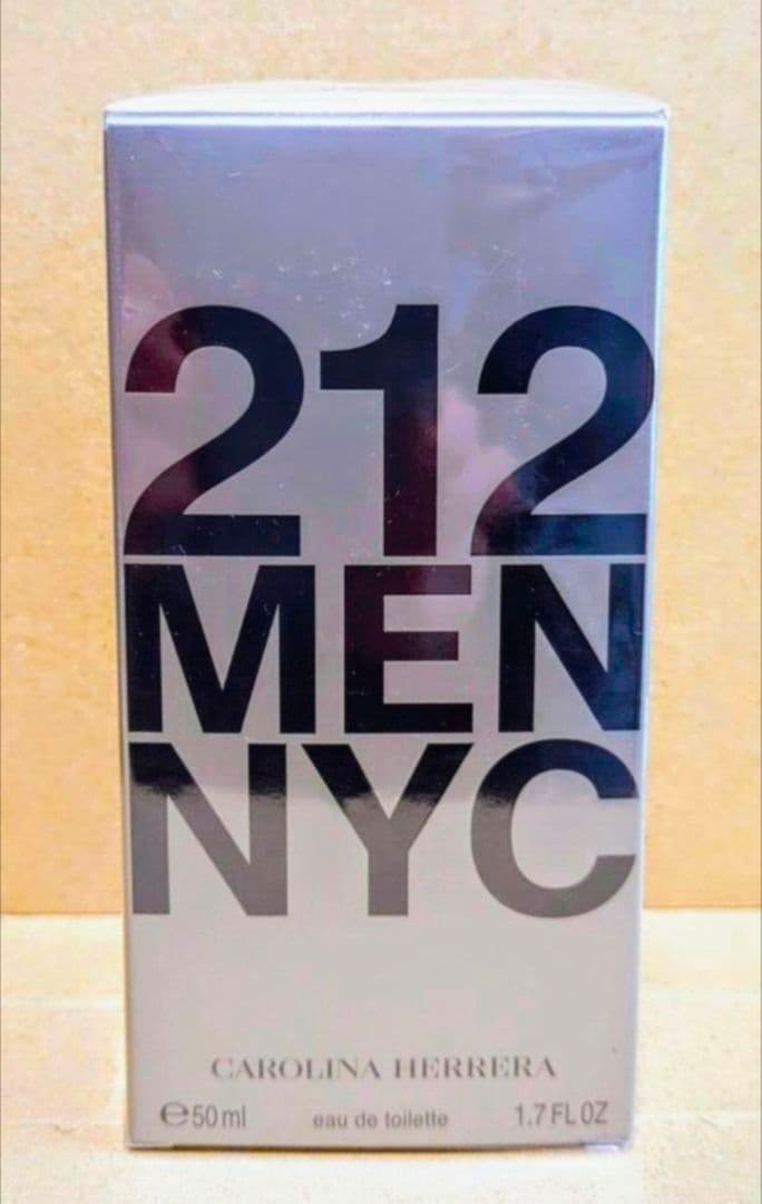 キャロライナ　ヘレラ　212 メン　オーデトワレ