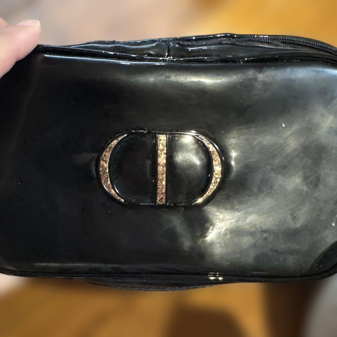 お買い得！Dior ホリデーポーチ ジャドールミニ香水　カプチュールローション他