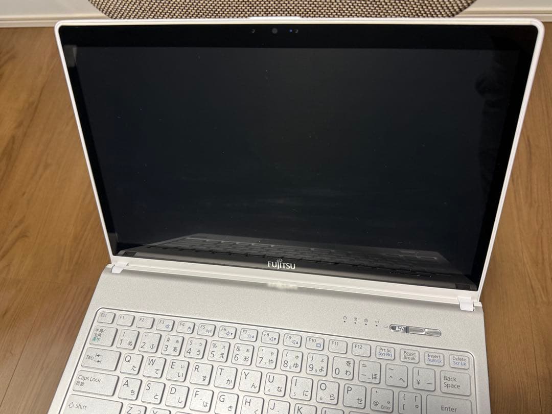 富士通　LIFEBOOK SH90/B1 ノートパソコン