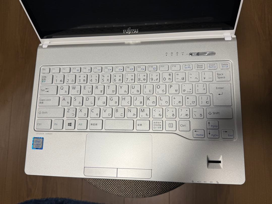 富士通　LIFEBOOK SH90/B1 ノートパソコン