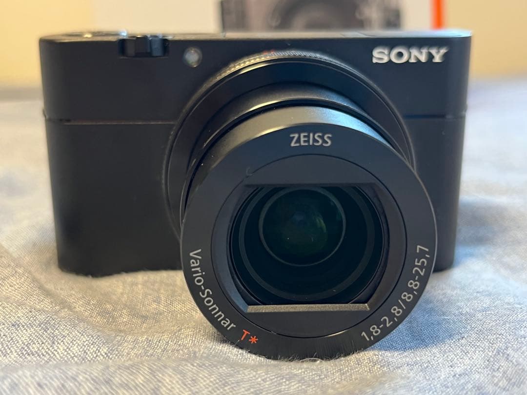 SONY RX100M5A +新品未使用MPK-URX100A