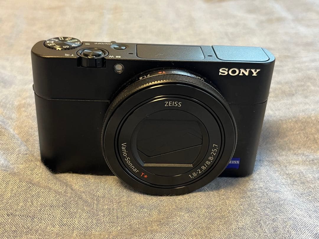 SONY RX100M5A +新品未使用MPK-URX100A