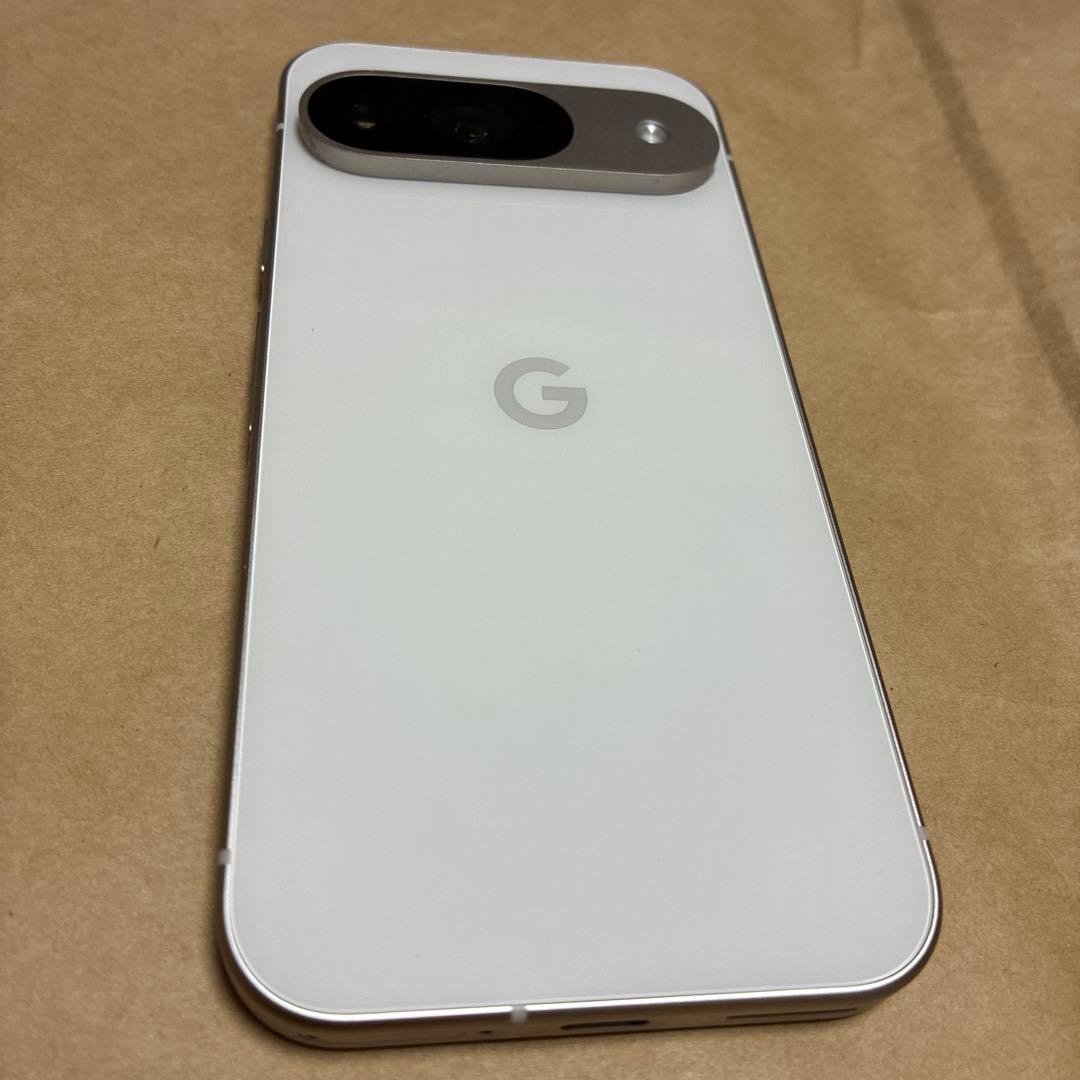 【未使用に近い】pixel9 箱　ケーブル付き