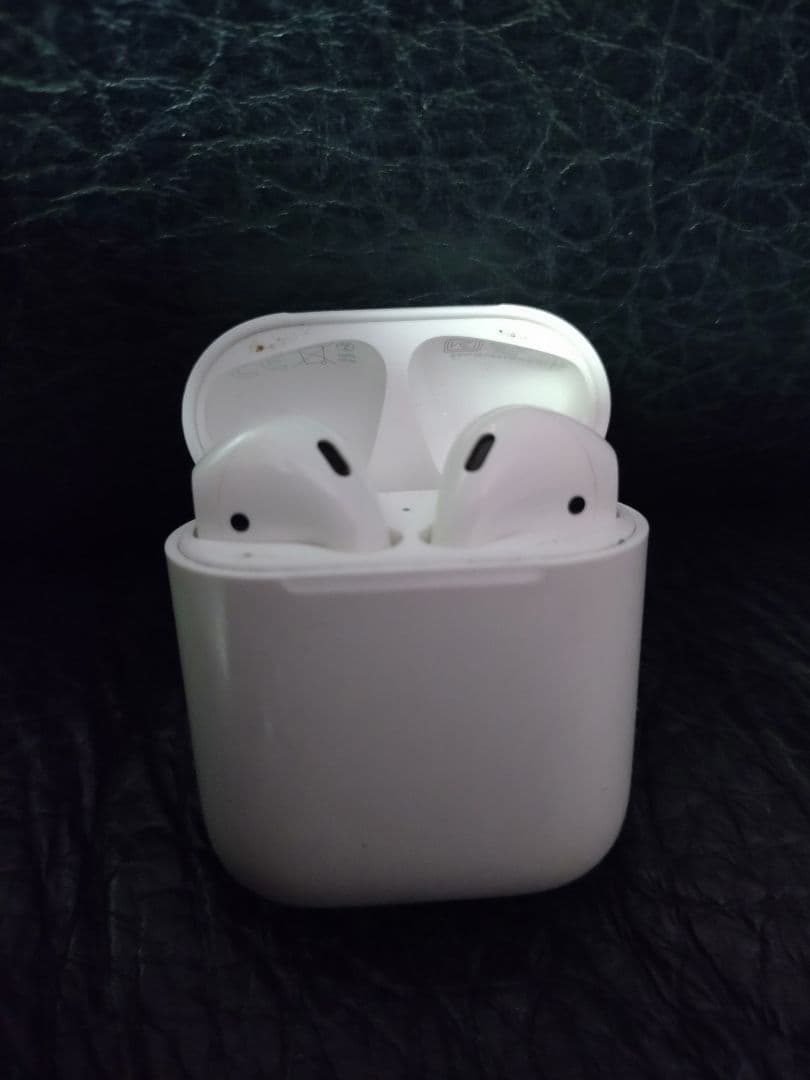 イヤホン AirPods