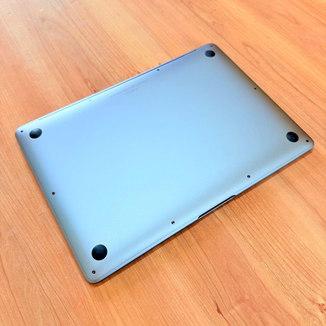 MacBook Air 13インチ 2020 M1 16GB SSD512GB