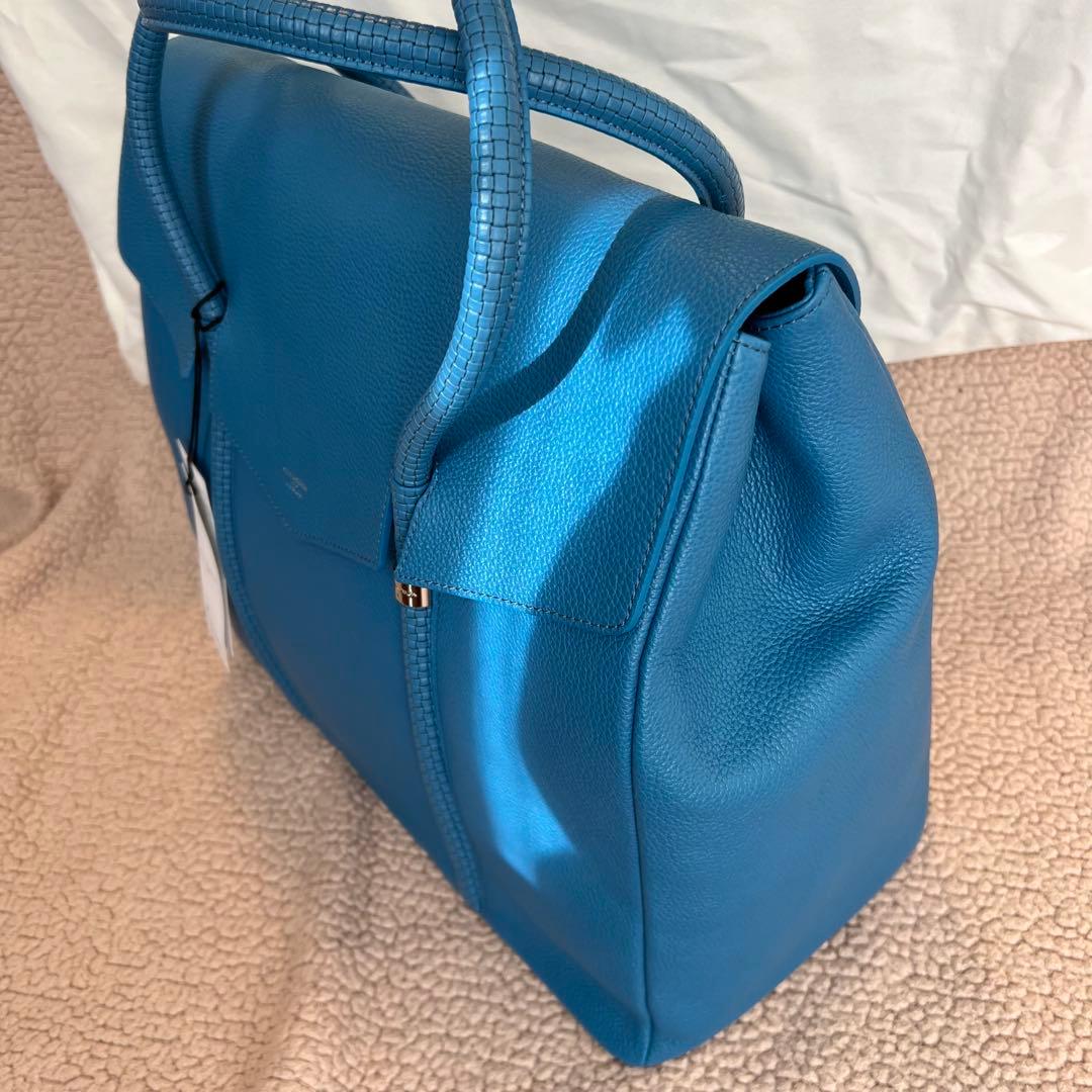 新品【ペッレモルビダ】ボストンバッグ　サックス