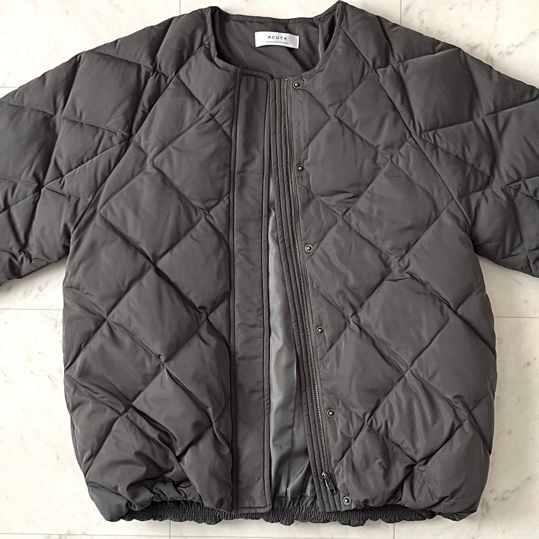 美品＊アーバンリサーチ コクーンキルティングダウン カーキグレー系 acuta