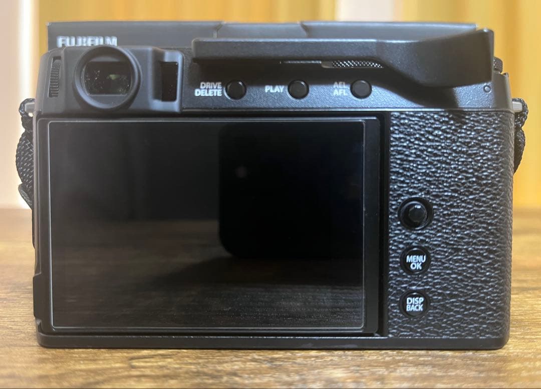 FUJIFILM X-E4 ミラーレス一眼 本体