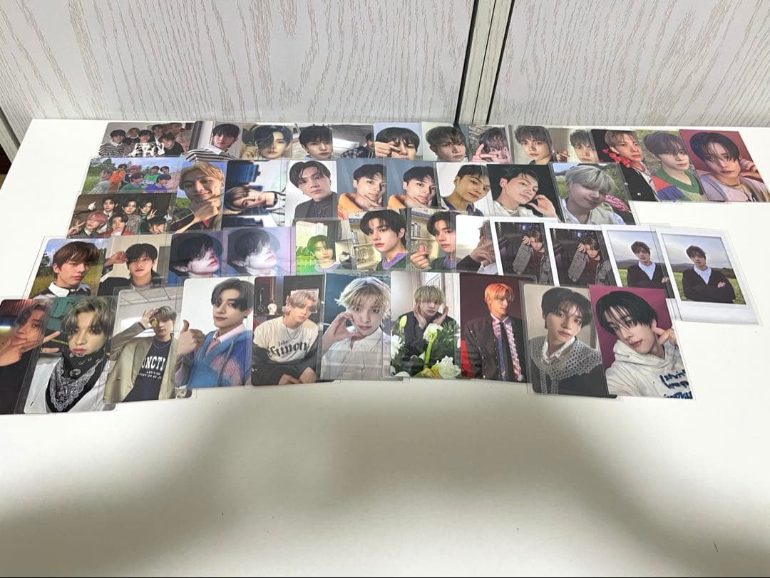 ENHYPEN アルバム　トレカ付き　基本的な内容物あり