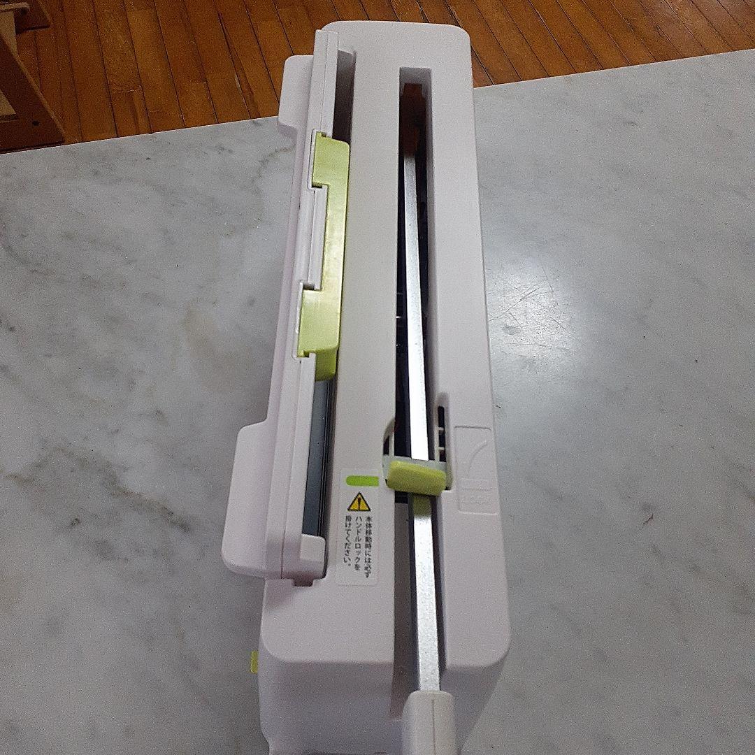 プラス 裁断機 コンパクト 断裁機 PK-213 裁断幅 A4縦 26-366