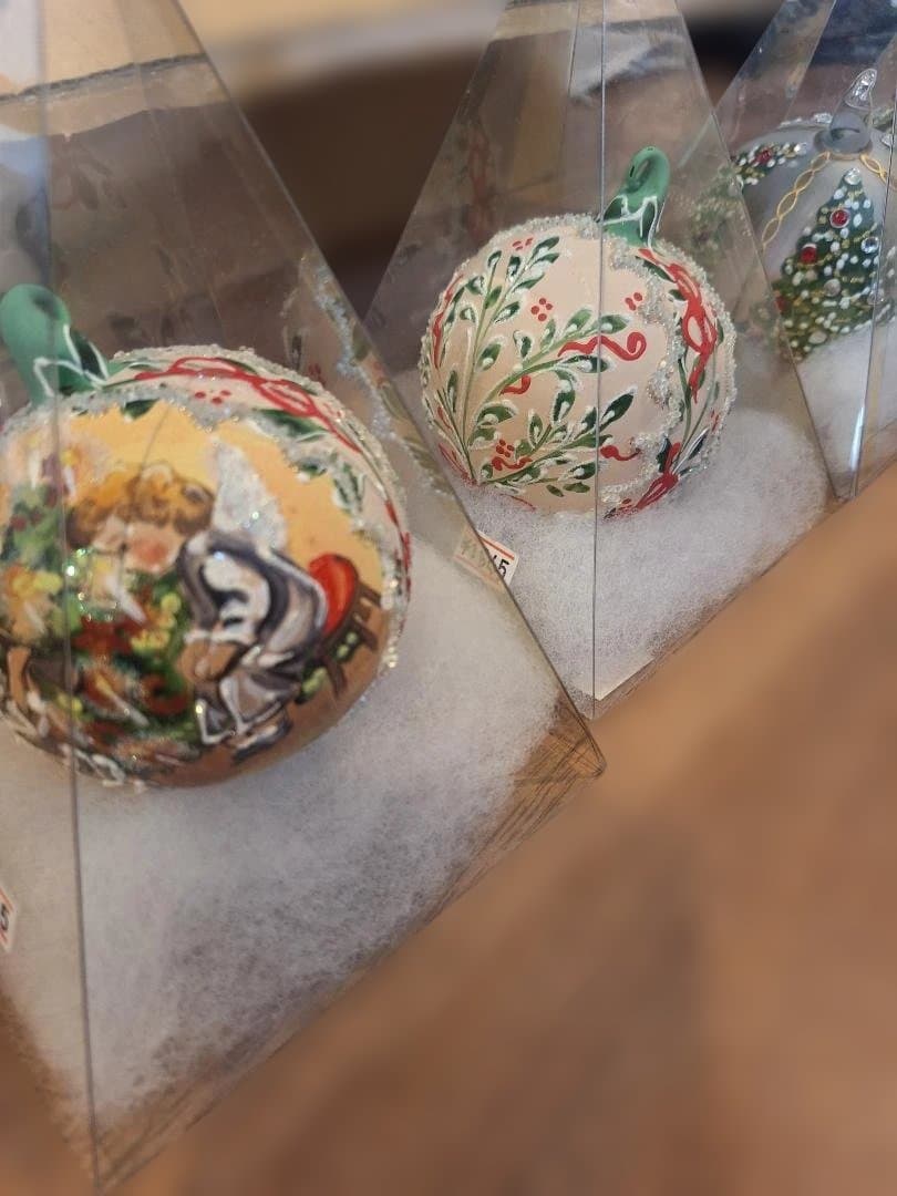 クリスマスオーナメント　手書きグラスボール　オーストリア製