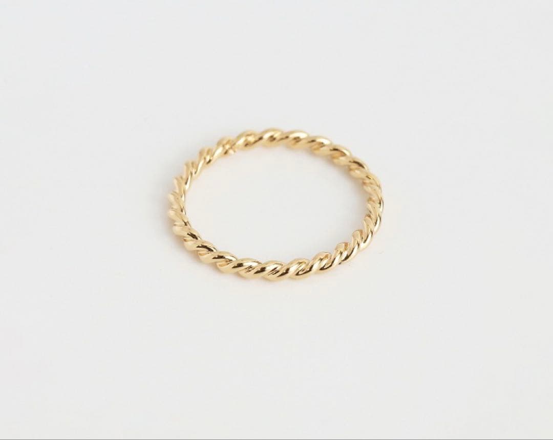 Amelie Ring PT900 一周 ツイストリング ひねり指輪