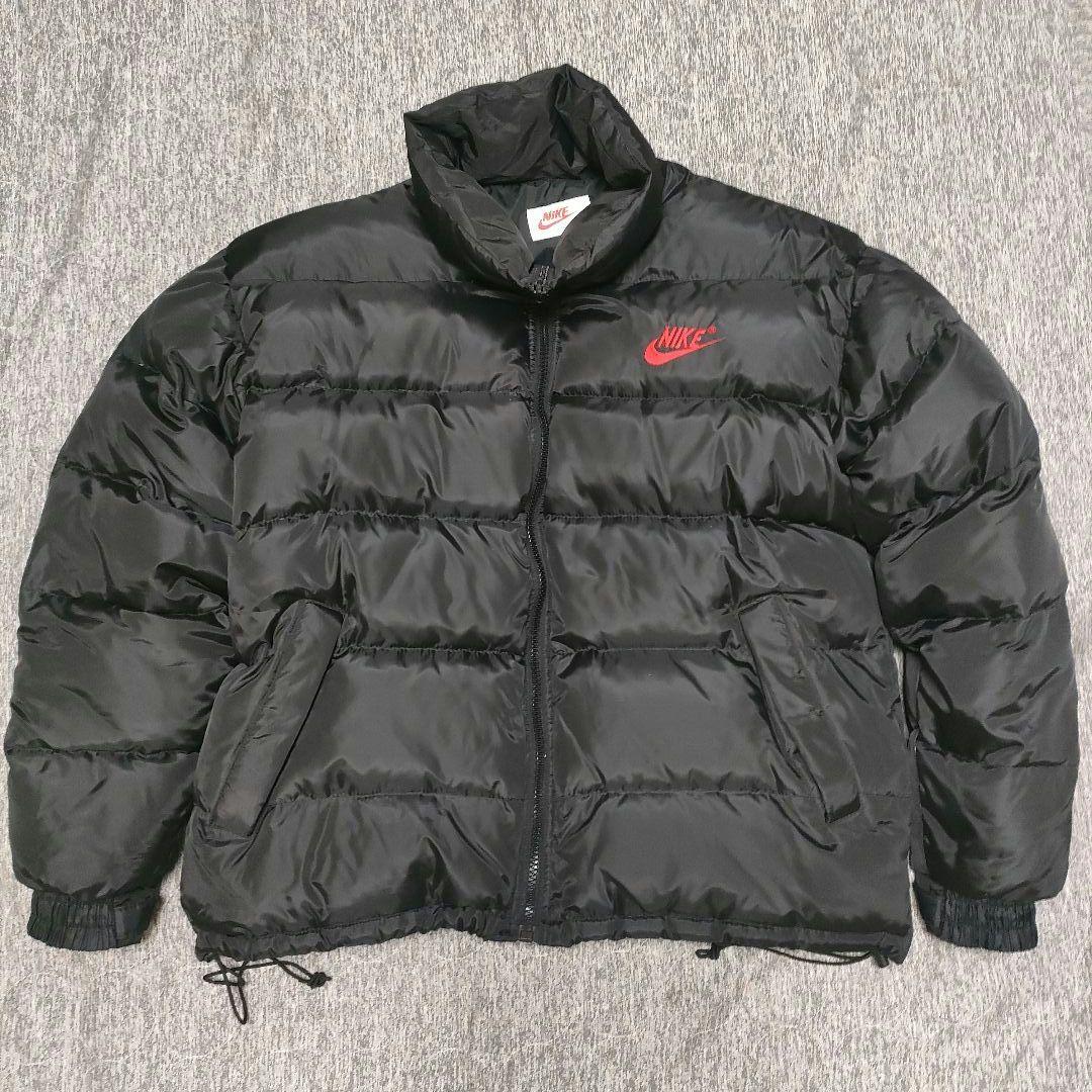 入手困難 大きいサイズ NIKE ダウンジャケット ロゴ 刺繍 リバーシブル 黒