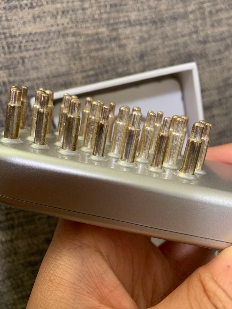 SALONIA EMSリフトブラシ 充電ケーブル付き