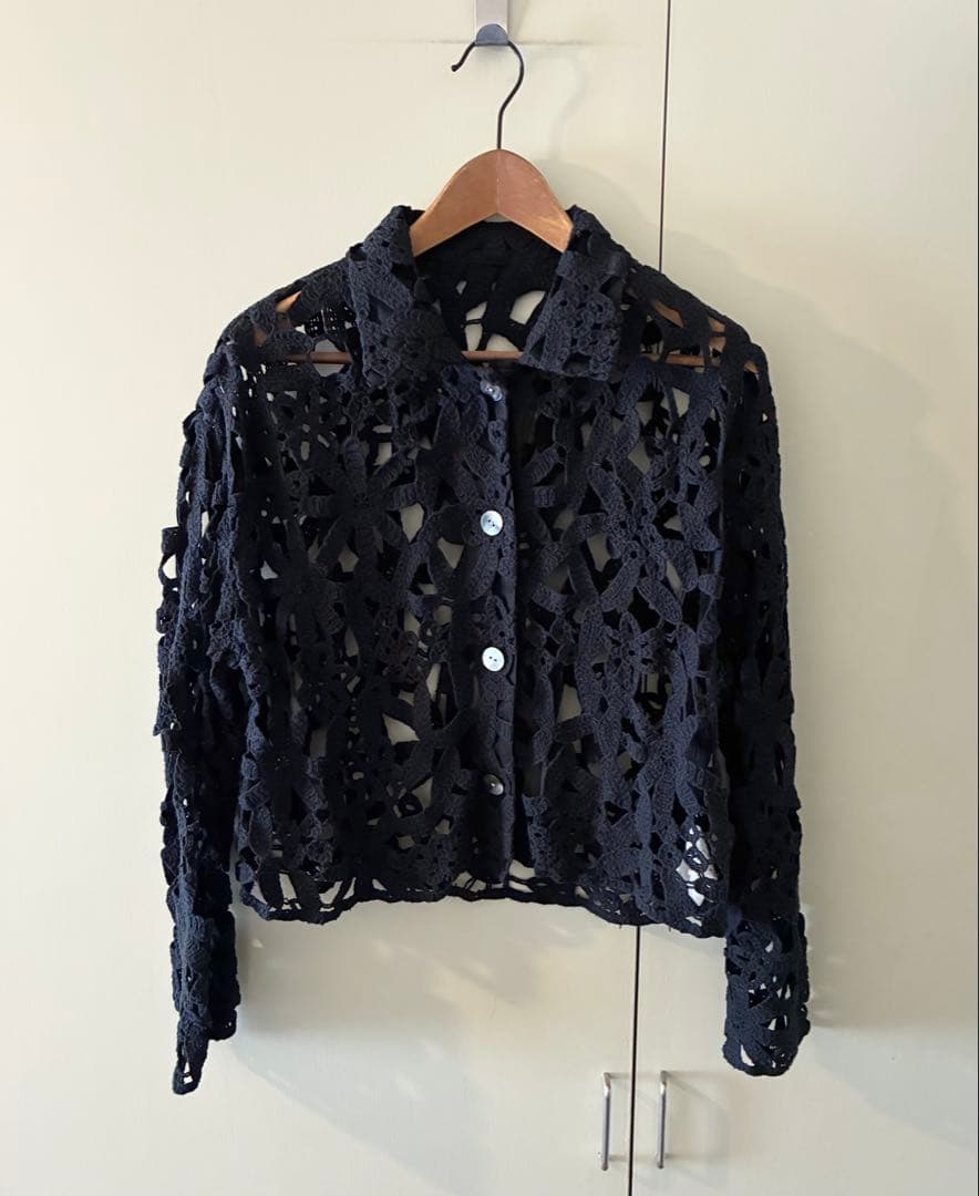 メゾンスペシャル ブラック クロシェレースシャツ