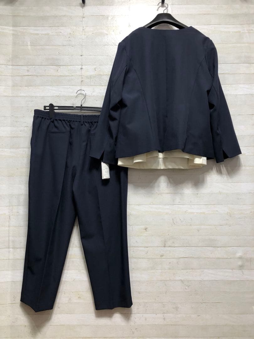 新品☆5Lサイズ♪紺系♪ノーカラーフォーマルパンツスーツ3点セット〇A999