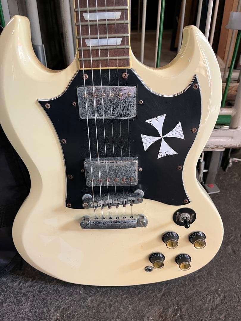 Maison SGスタイル エレキギター アイボリー　中古　現状品　ジャンク品