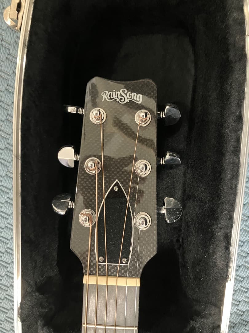 T*r様 RainSong WS1000N2 カーボンファイバー 　 ハードケー