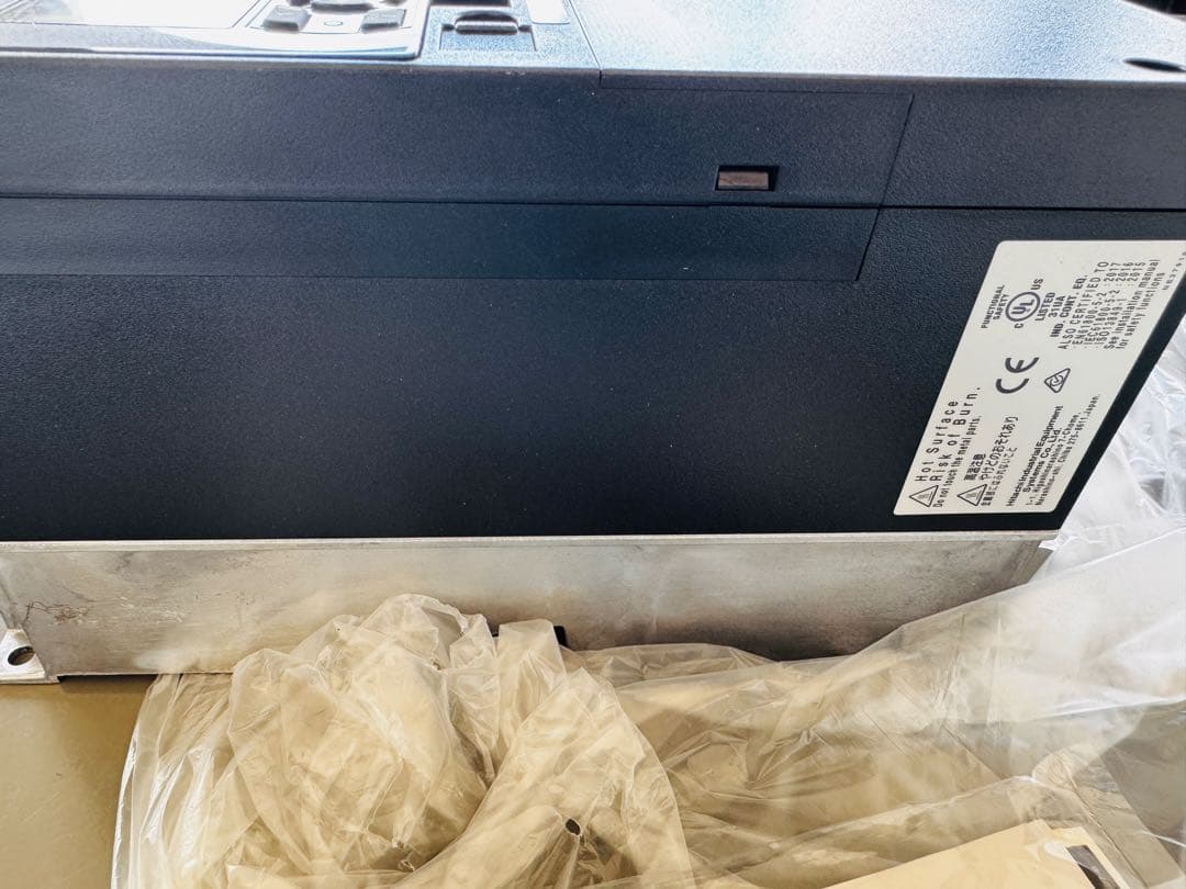 インバータ SJ-P1シリーズ　日立　P1-022LFF