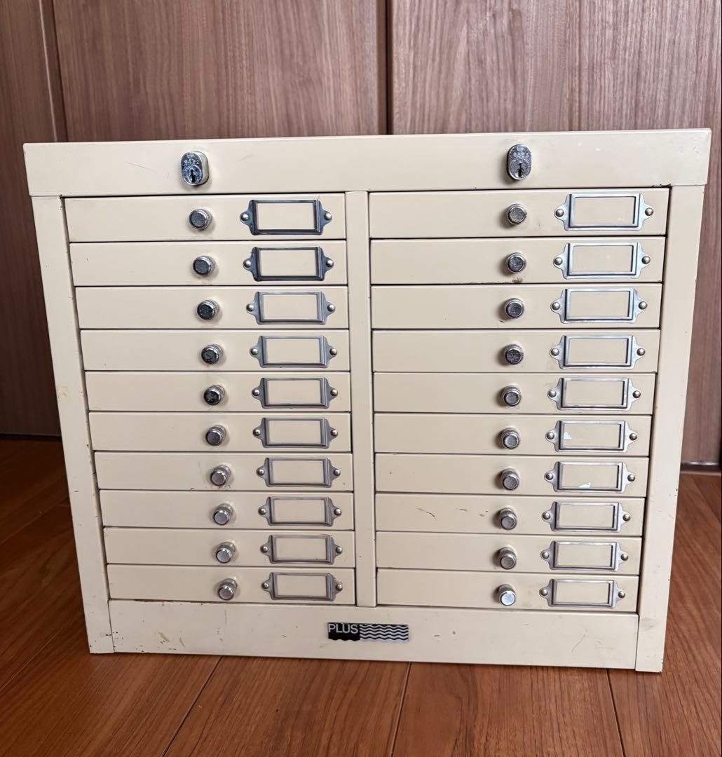 ヴィンテージ plusスチール製　引出し　 左右10段 古道具　収納　小物入