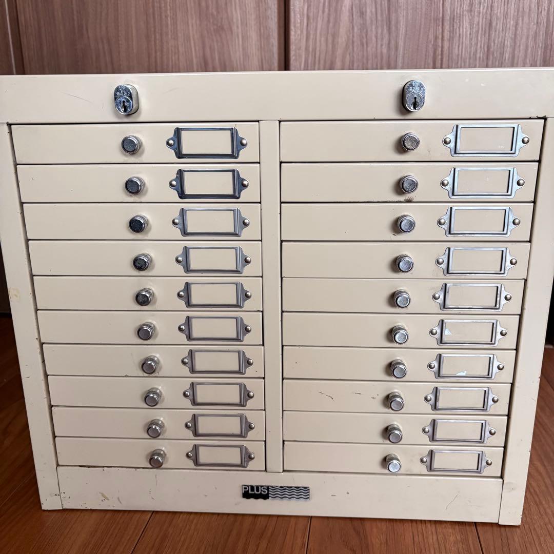 ヴィンテージ plusスチール製　引出し　 左右10段 古道具　収納　小物入