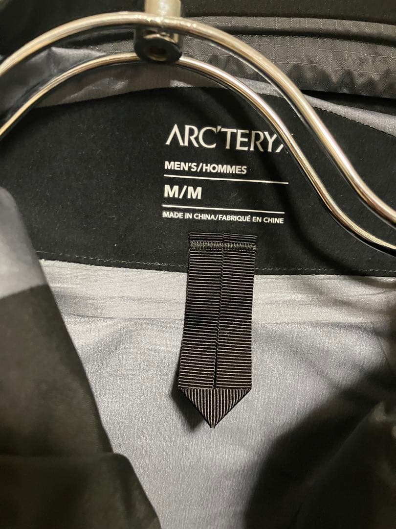 新品アークテリクス Rush Jacket スノーボードウェア スキーウェア M