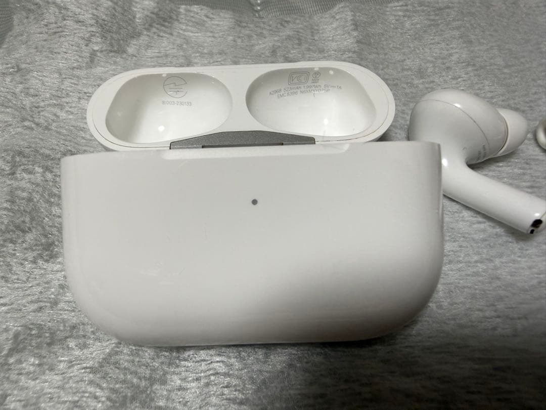 AirPodspro2本体 充電ケース付き ホワイト