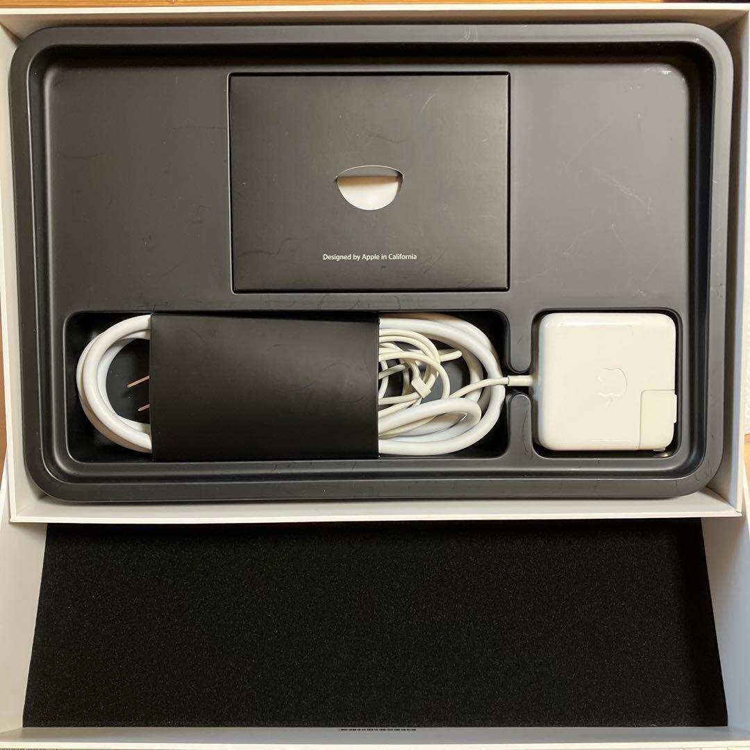 MacBook Air 11インチ Mid 2013 / 4GB /