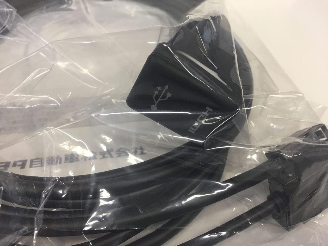 トヨタ 純正品 USB HDMI 入力端子 086B0-00010ナビ ケーブル