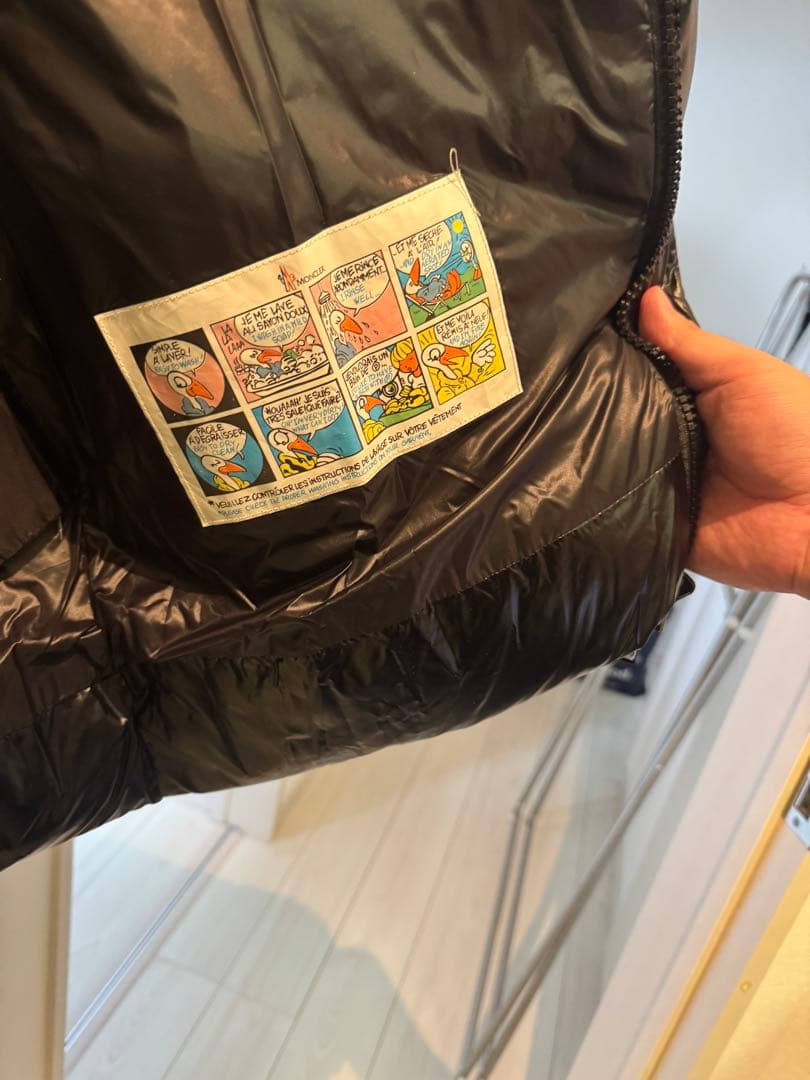（ジャンク）Moncler ブラック ベスト XXL