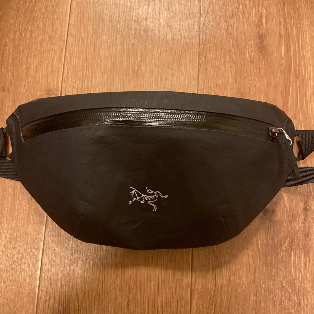 【アークテリクス】グランヴィル クロスボディ バッグ