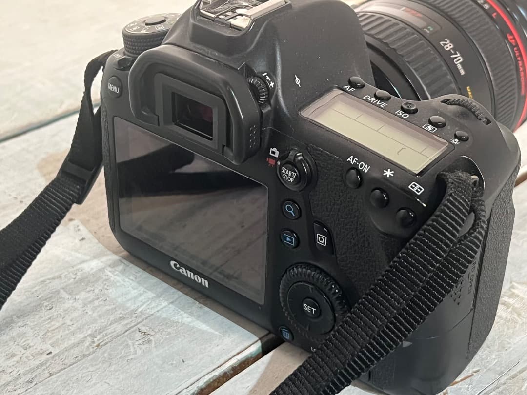 CANONキャノンEOS6Dレンズセット EF28-70+EF50+GRIP他