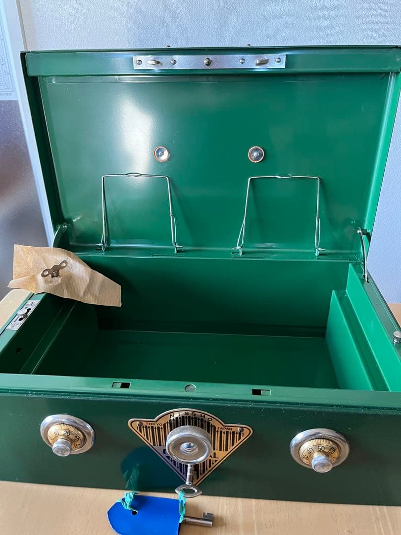タイムセール‼️ 美品　大型　手持ち金庫【未使用品】ベル音機能あり